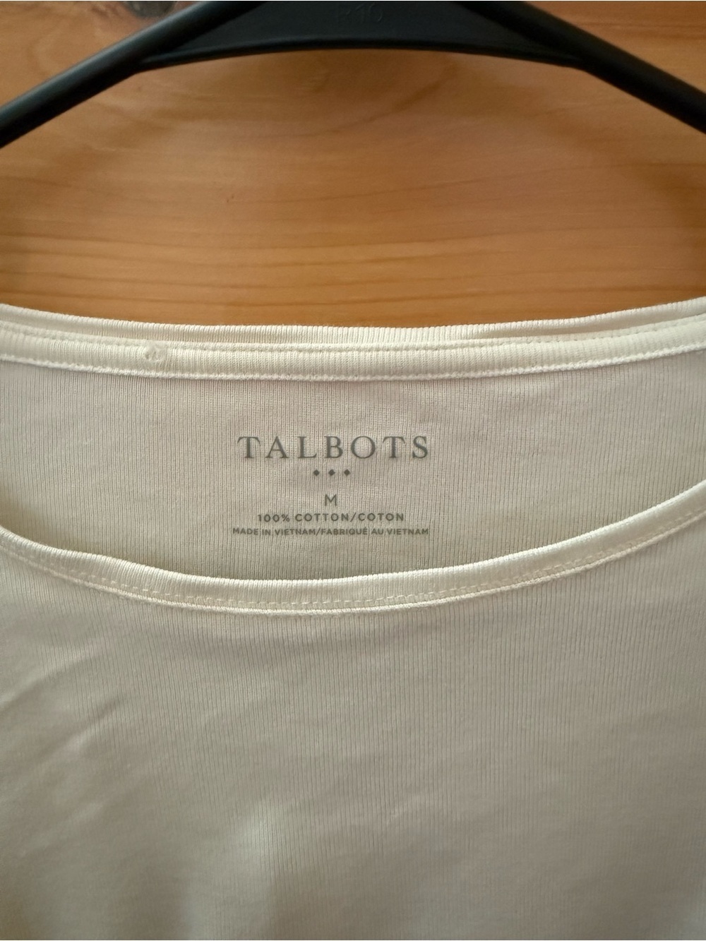 Talbots Long Sleeve Crewneck Tee Ivory 100% Cotton Size Medium - Picture 3 of 4